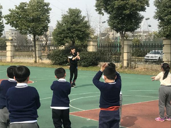 人口手足教案_人口手足幼儿识字图片(3)